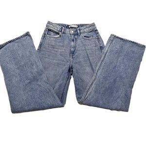 Zara Light/Medium Wash Wide Leg Jeans